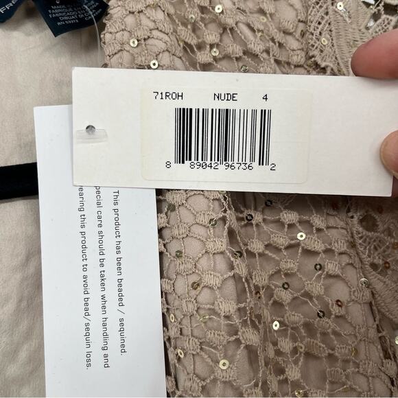 French Connection Lace Sequin Dress Womens Size 4 Gold V Neck NWT Cocktail - Picture 8 of 12